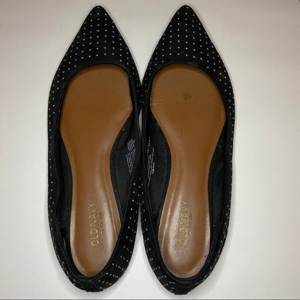 Pointy toed Ballet flat